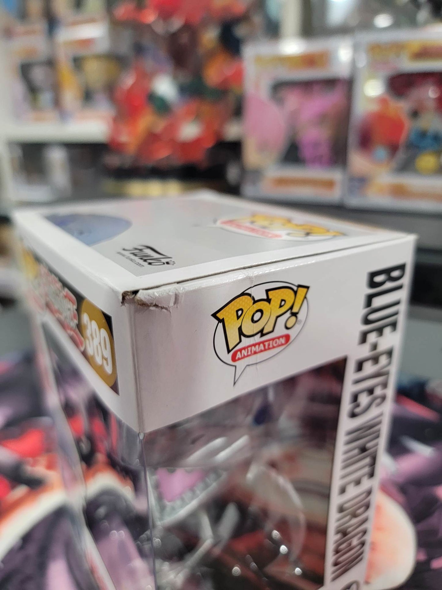 Blue Eyes White Dragon Box Lunch Exclusive Slight Damage