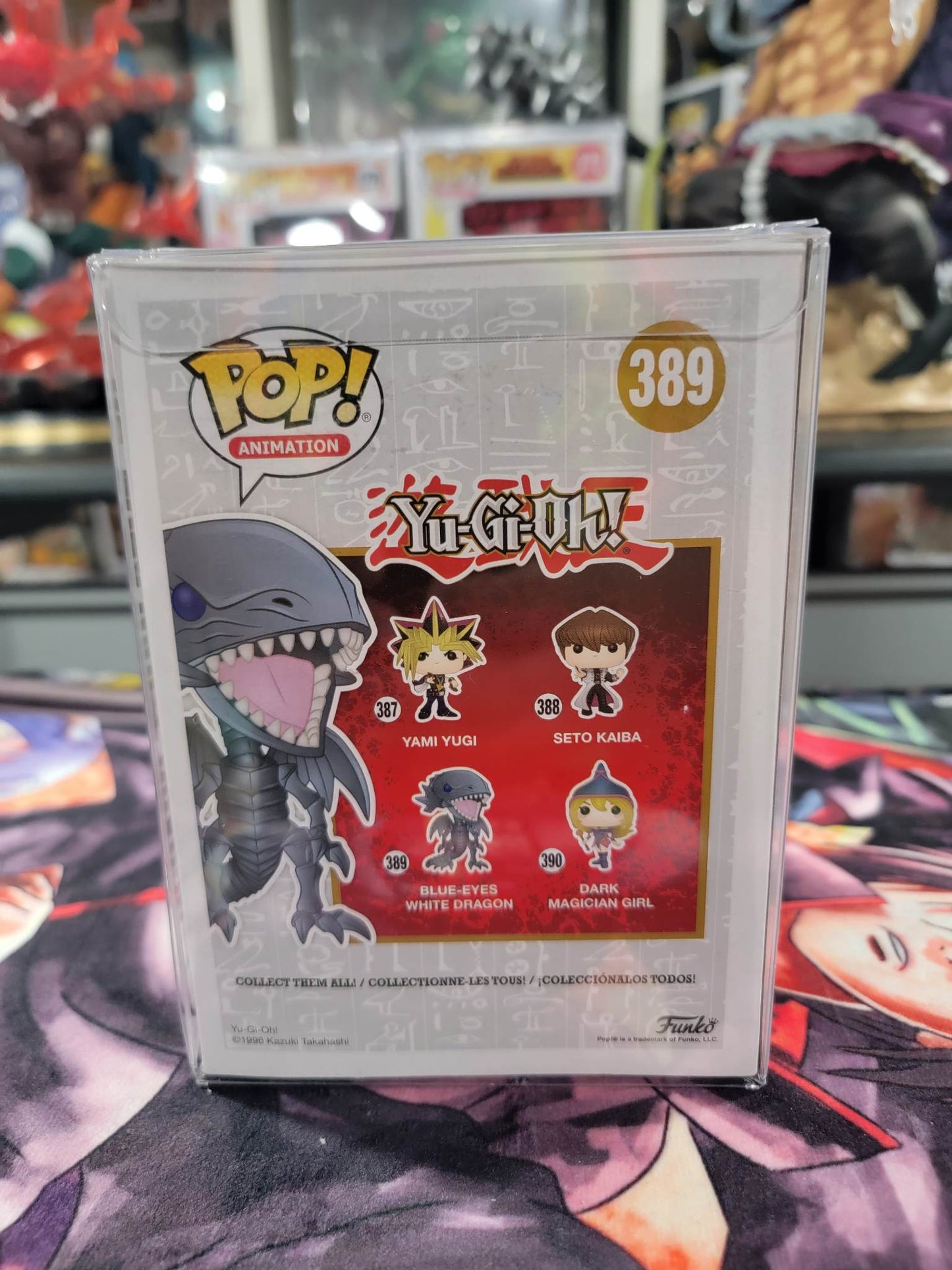 Blue Eyes White Dragon Box Lunch Exclusive Slight Damage